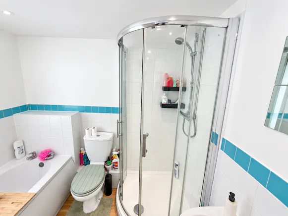 46 Hockley Road, Rayleigh For Sale - Bathroom