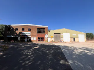 14 Picts Lane, Princes Risborough, Industrial / Industrial To Let - 20260708_094728673_iOS.jpg