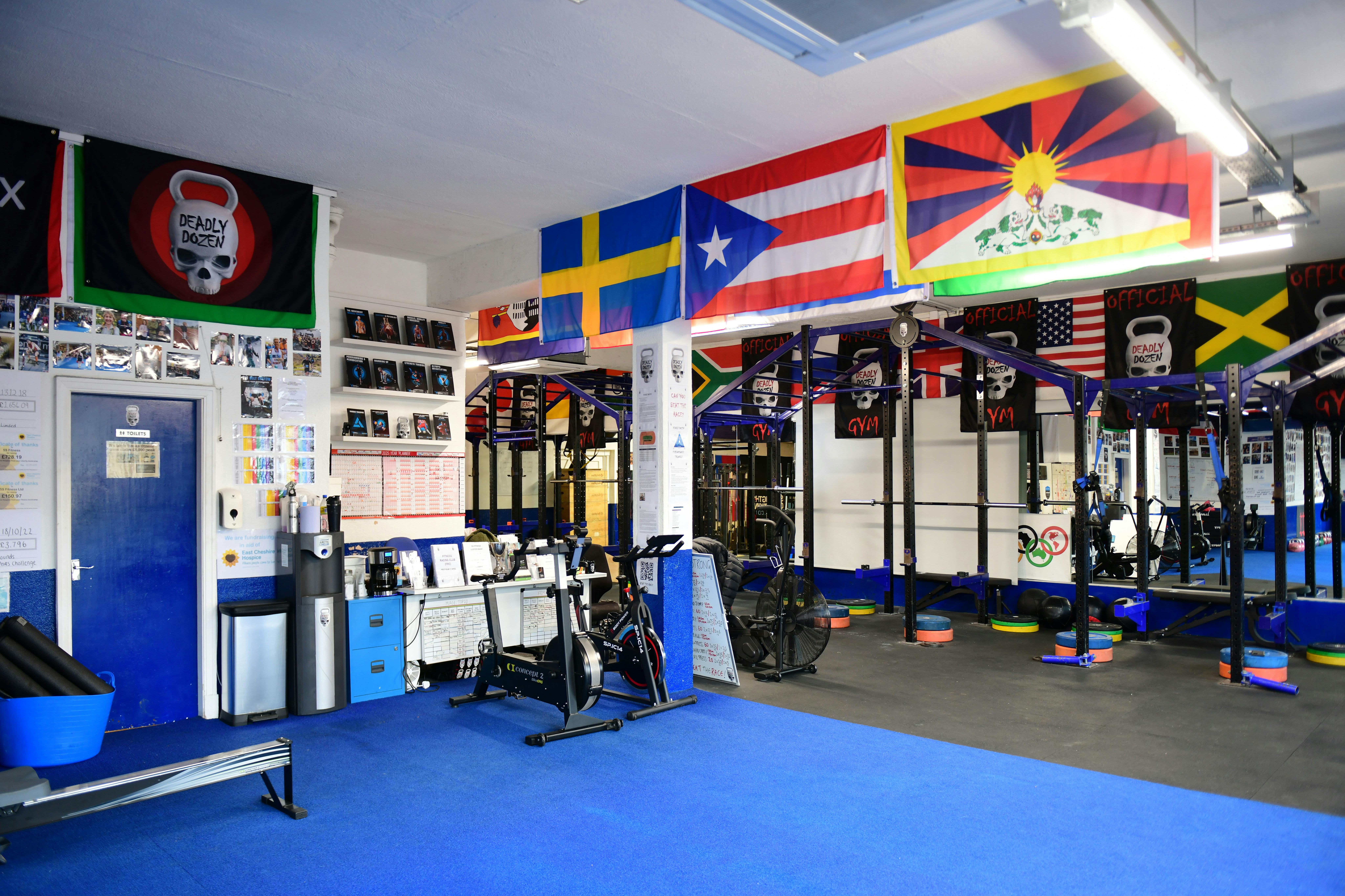 131 Hurdsfield Road, Macclesfield, Leisure / Retail / Industrial To Let - DSC_05822.jpg