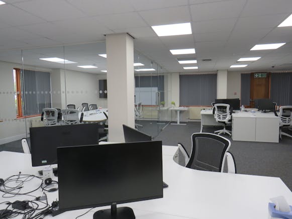 9 Oriel Court, Alton, Offices To Let - IMG_1966.JPG