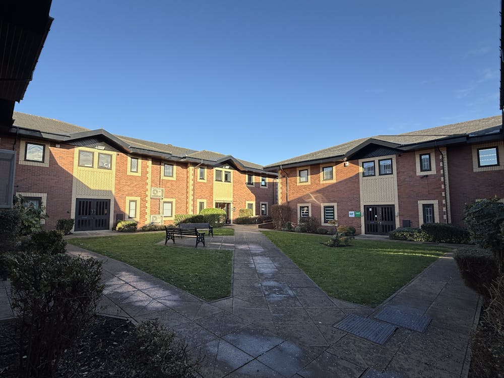 Unit 1, Hepton Court - IMG_2599.JPG