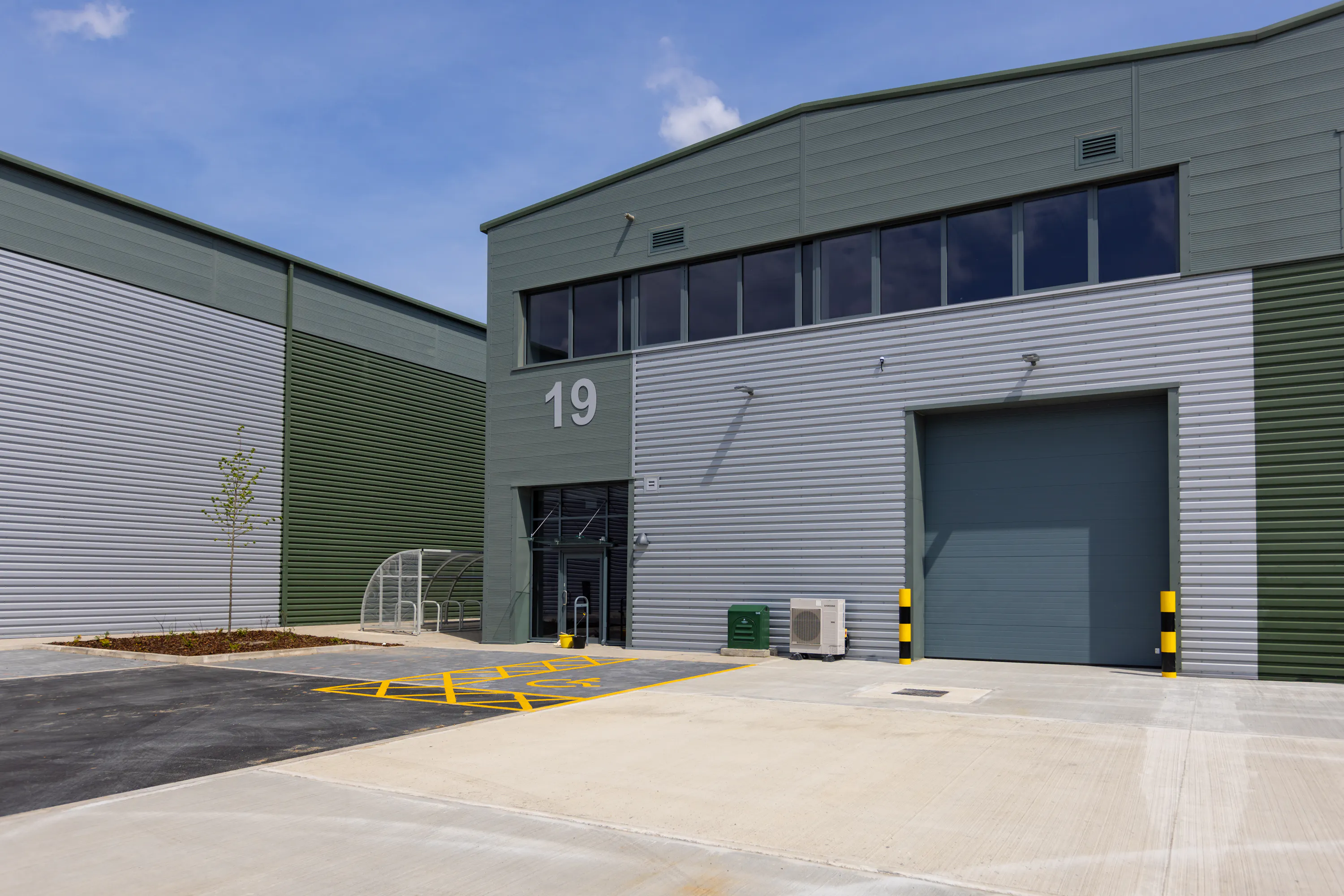 Unit 19 T45, Aire Valley Road, Leeds, West Yorkshire, LS9 0AA