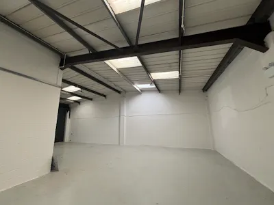 Unit 28, Albion Industrial Estate, Pontypridd, Industrial To Let - IMG_8658.jpeg
