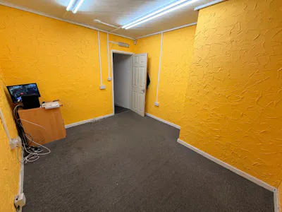 280 London Road, Westcliff-on-Sea, Office / Retail To Let - WhatsApp Image 2026-08-03 at 12.24.33.jpeg