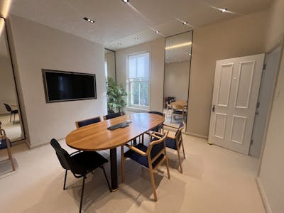 First Floor 6 Victoria Avenue, Harrogate, Office To Let - IMG_5402.JPG