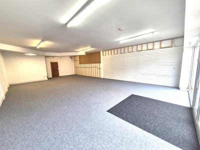 41 Castle Street, Stockport, Retail To Let - 20250723_120551.jpg