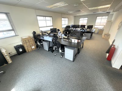 Commercial House, Haywards Heath, Office To Let - IMG_5441.JPG