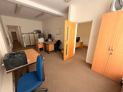 977 London Road, Leigh-on-Sea, Office / Retail To Let - WhatsApp Image 2026-04-27 at 14.12.21 (3).jpeg