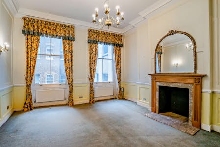 4 College Hill, London, Office For Sale - 8621993interior02800.jpg