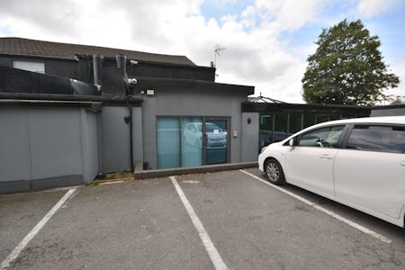184 Chaddock Lane, Manchester, Office To Let - Entrance