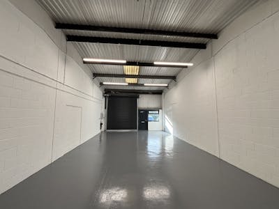 Unit 43, Albion Industrial Estate, Pontypridd, Industrial To Let - IMG_4861.jpg