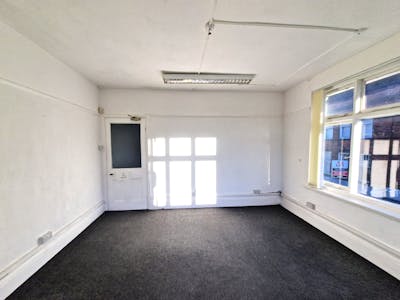 Suite 6, Princes Chambers, Stockport, Office To Let - 20240115_144237.jpg