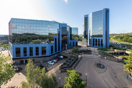 Telford Plaza, Telford, Office To Let - property_telford_plaza_10_1180_1662040549_large.jpg