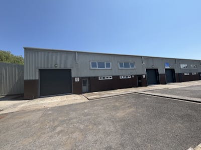 Units 9 & 10, Tafarnaubach Industrial Estate, Tredegar, Industrial To Let - IMG_1780.jpg
