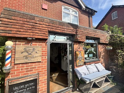 2 London Road, Waterlooville, Investment / Office / Retail For Sale - IMG_9379.JPEG