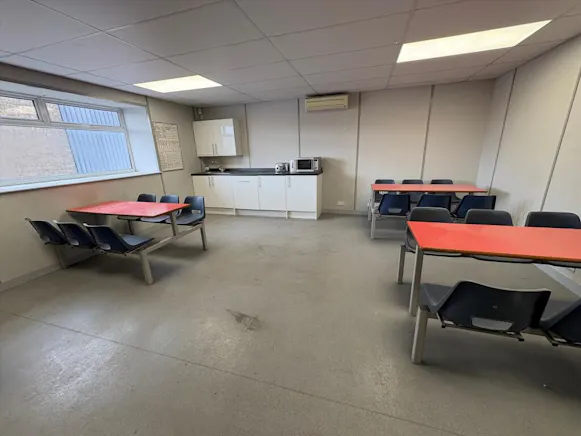 Unit 5 Carlisle Close, Sheffield Road, Chesterfield, Industrial/Logistics To Let - 2d32f1adceb134a74da2553ccdc4c776.jpeg