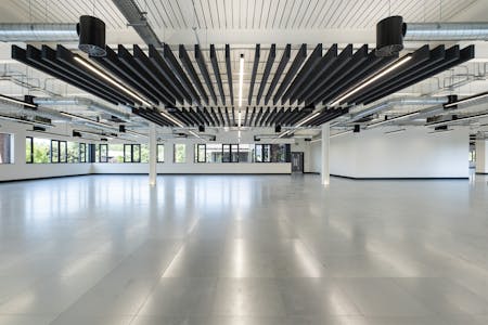 Building 4, Croxley Park, Watford, Office To Let - Exposed services to suites 5&6