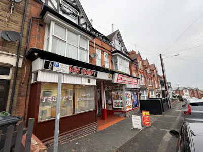 28 - 30 Mount Pleasant, Redditch, Investment For Sale - IMG_0559.JPG
