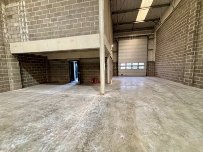 Unit 7, Severnlink Distribution Centre, Chepstow, Industrial To Let - 7 Severnlink 03.jpg