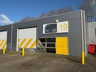 Unit 19 Ash, Kembrey Park,, Swindon, Industrial To Let - 1.jpg