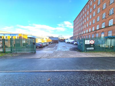 Unit 4 Suthers Street, Oldham, Industrial/Logistics To Let - 20241126_103855.jpg