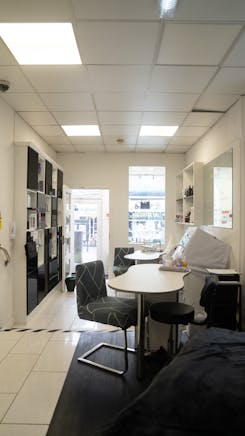 31A Station Road, Glasgow, Retail For Sale - DSC03315.jpg