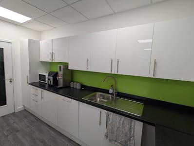 Suite 2.5, 34 Clarendon Road, Watford, Office Lease Assignment - PXL_20250617_101949547.jpg