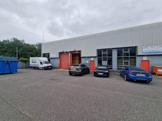 Unit 16 / 17, Lion Court, Basingstoke, Industrial / Industrial To Let - 20240909_142351.jpg