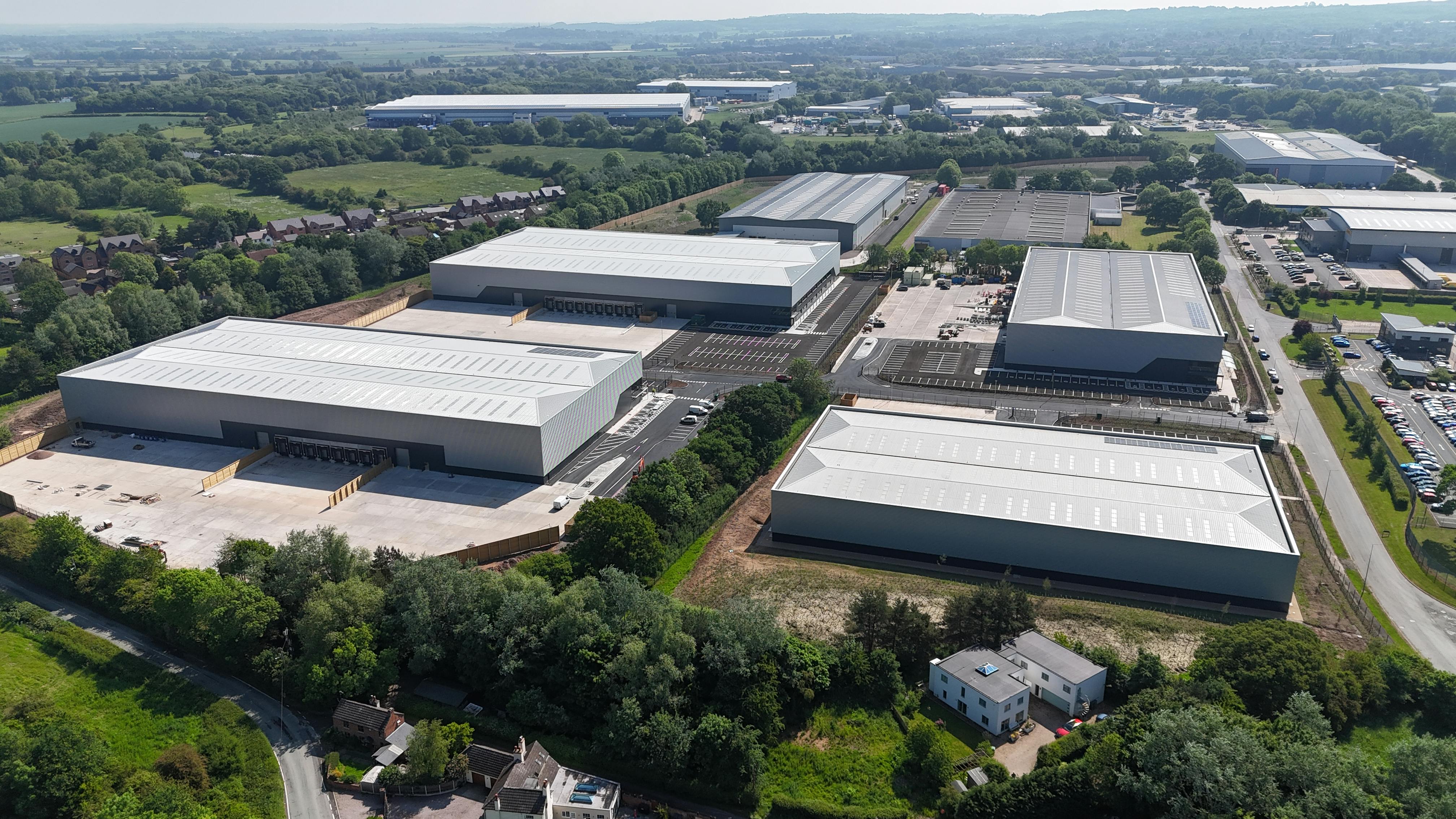 Total Park Telford, Telford, Distribution Warehouse To Let / For Sale - dji_fly_20250521_103446_0324_1749552359014_photo.jpg