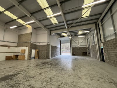 Unit E, Roseheyworth Business Park North, Abertillery, Industrial To Let - IMG_0554.jpg