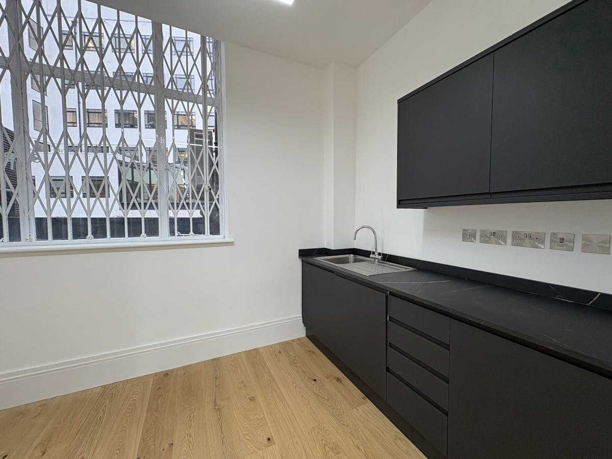 24f49f5131a79dac42e171c6ec320456 20251015 144815190 Ios