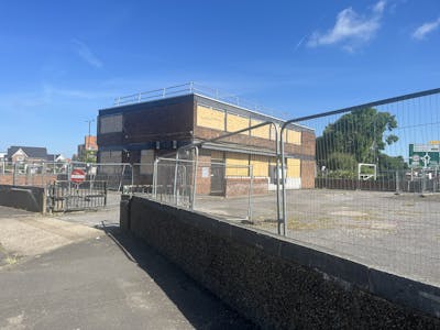 Former Lloyds Bank, 2 Gatehouse Road, Aylesbury, E (Commercial / Business / Service) For Sale - IMG_2931.JPG