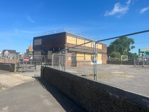 Former Lloyds Bank, 2 Gatehouse Road, Aylesbury For Sale - IMG_2931.JPG