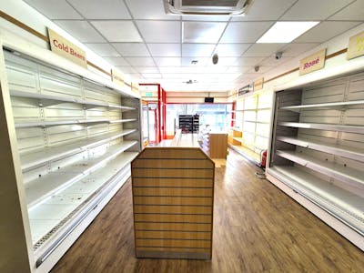7 The Hollins, Stockport, Retail To Let - 20250226_134653.jpg