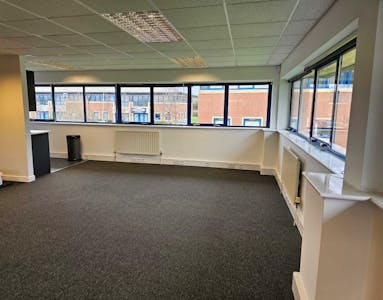 Unit 72, Shrivenham Hundred Business Park, Watchfield, Office To Let - Internal2.jpg