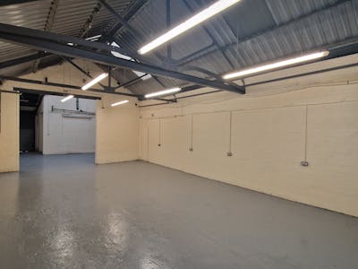 Unit 4, Stockport, Industrial/Logistics To Let - 20240523_100222.jpg