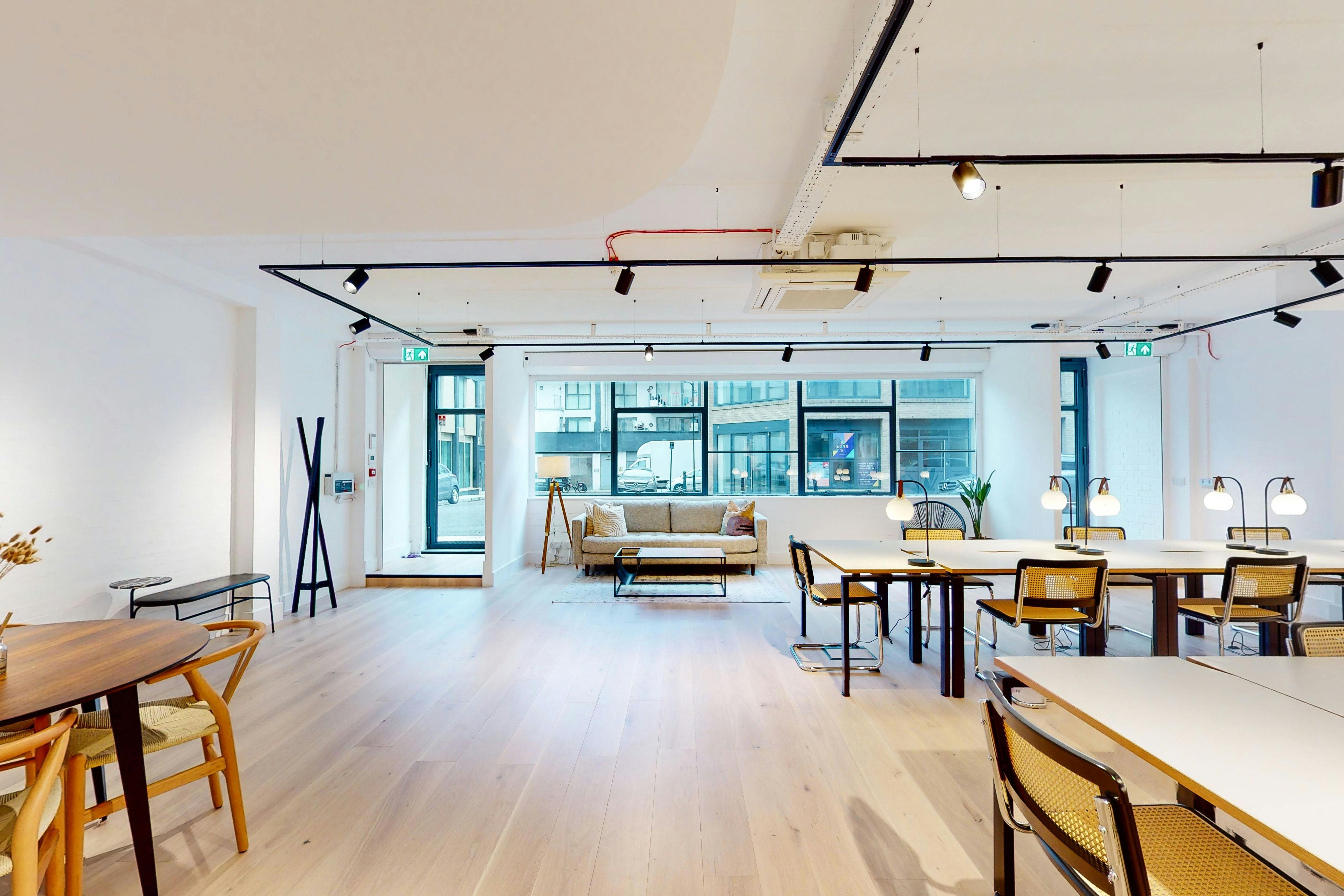 Office in London - photo 2