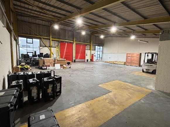 Unit 22/23 Lion Court, Basingstoke, Industrial To Let - Picture123LC  11 09 2025.jpg
