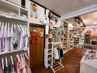35 High Street, Amersham, E (Commercial / Business / Service) / Office / Retail For Sale - 20260615_100114931_iOS.jpg