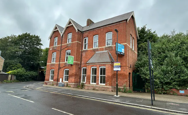Grand Drive, London, Office For Sale - 4.png