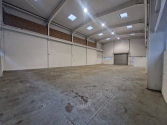 5 Blackbrook Business Park, Fareham, Industrial / Warehouse To Let - 20250212_163040.jpg - More details and enquiries about this property
