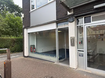 Unit 1 Haydon House, Studley, Retail To Let - IMG_6614.JPG