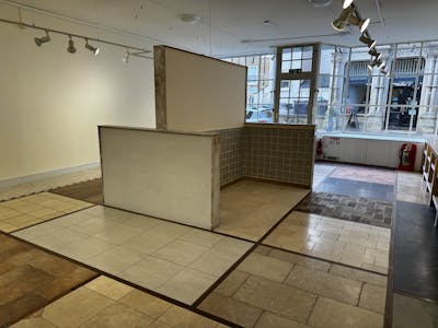 2 Johnsons Courtyard, Sherborne, Retail To Let - IMG_1894.JPG