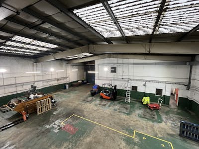 10 Park Street Industrial Estate, Aylesbury, Industrial For Sale - 20250312_162315608_iOS.jpg