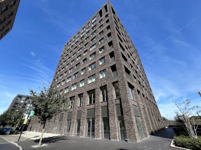 Block H, Unit 5, London, Leisure To Let - IMG_1089.JPG