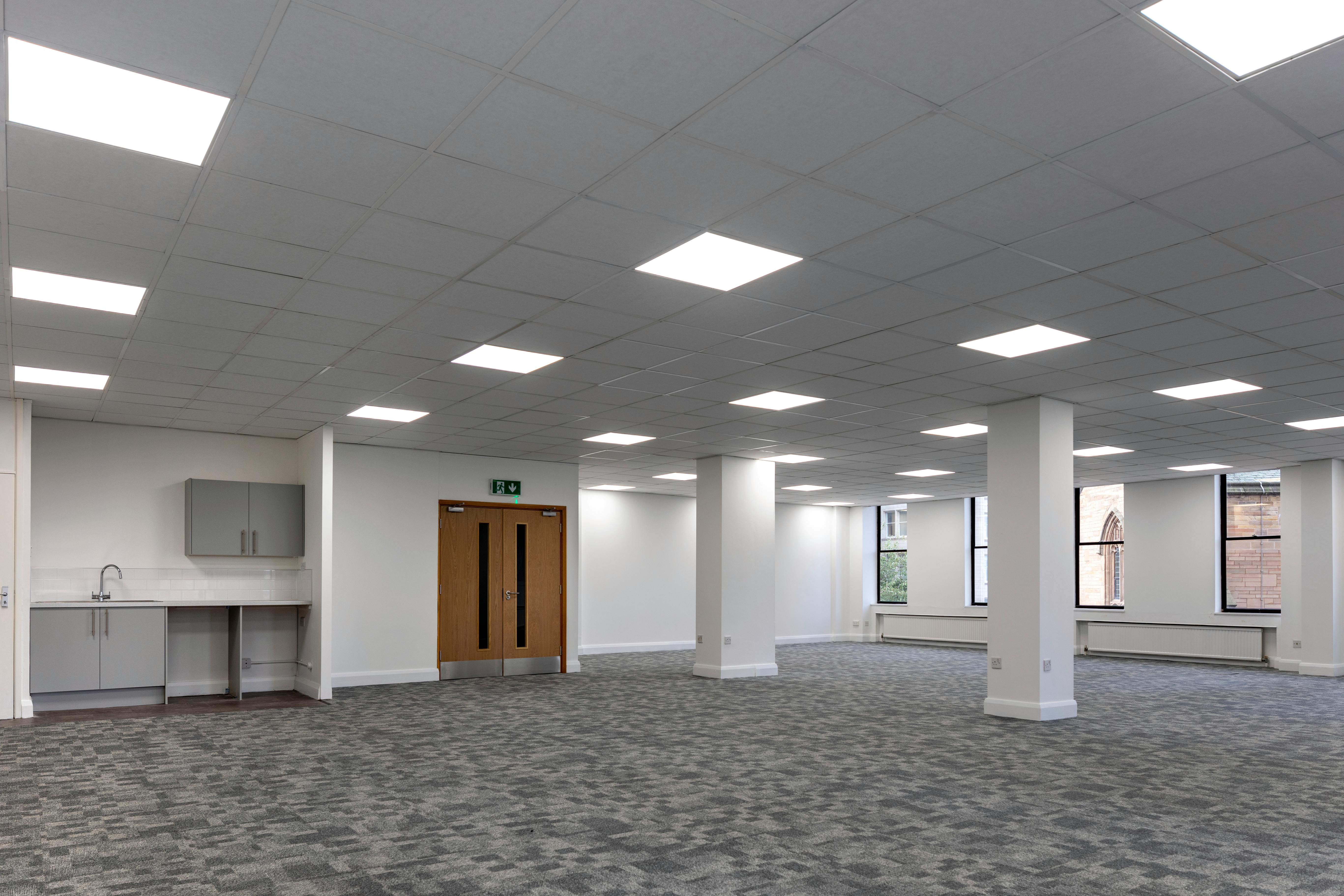 Office in Liverpool - photo 3