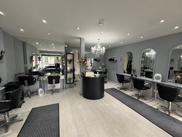 183 Crow Road, Glasgow, Retail To Let - PHOTO20250714145448 6.jpg