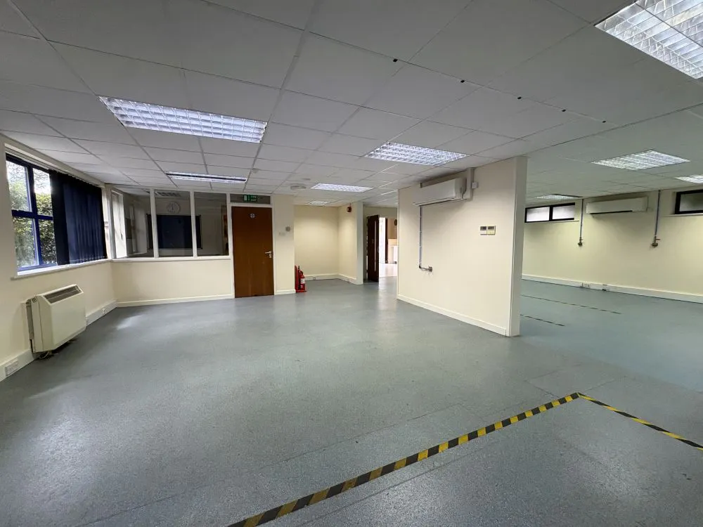 Faraday House, 7 Landscape Close, Bicester, Office To Let - IMG_3035.jpg