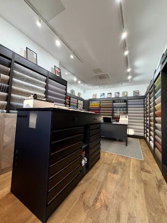Worlds End Studios, 132-134 Lots Road, Chelsea, Office To Let - 2.jpg