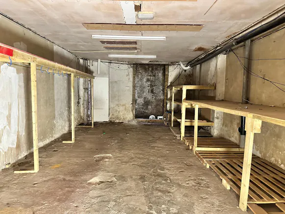 299 North End Road, London, Retail To Let - ebe53c72-68fd-424a-b136-f24500cb25fa.jpg